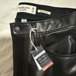Curve Love Vegan Leather 90s Straight Pant